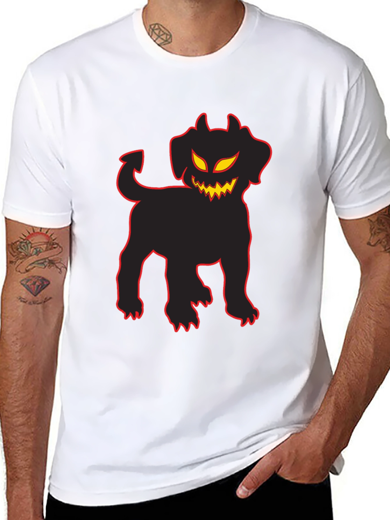 Camiseta Negra con Perro Diabólico Halloween