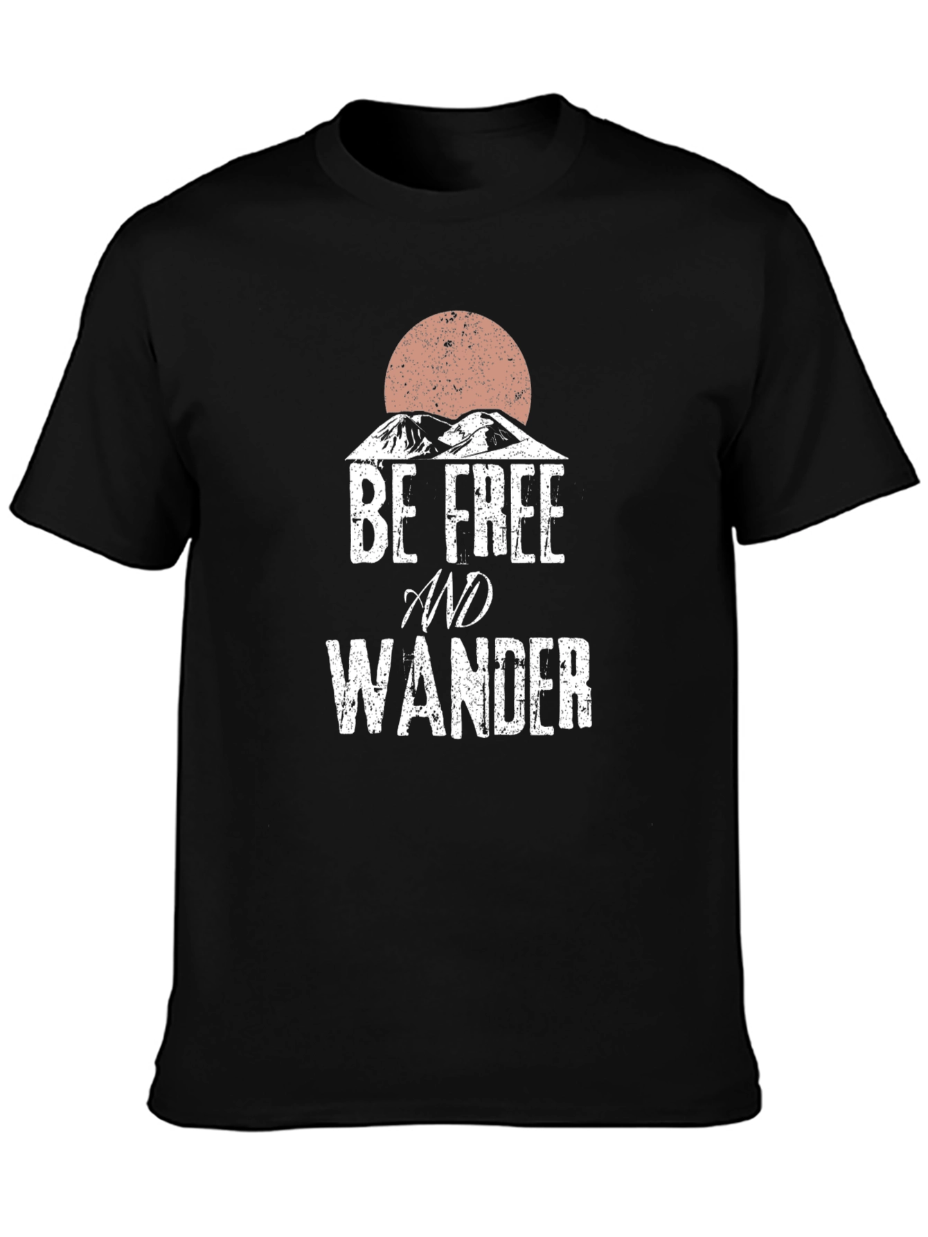 Camiseta Negra Be Free and Wander para Aventureros