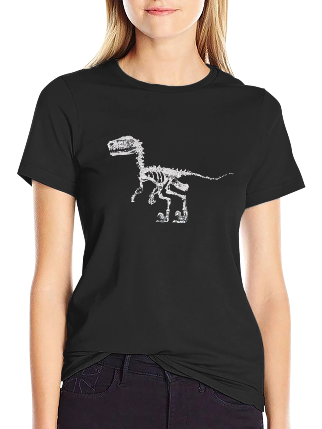 Camiseta Negra con Esqueleto de Dinosaurio