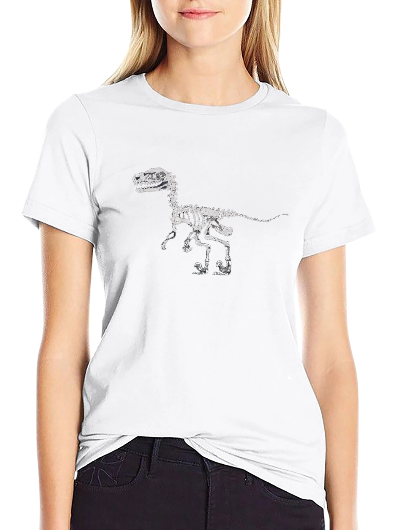 Camiseta Negra con Esqueleto de Dinosaurio