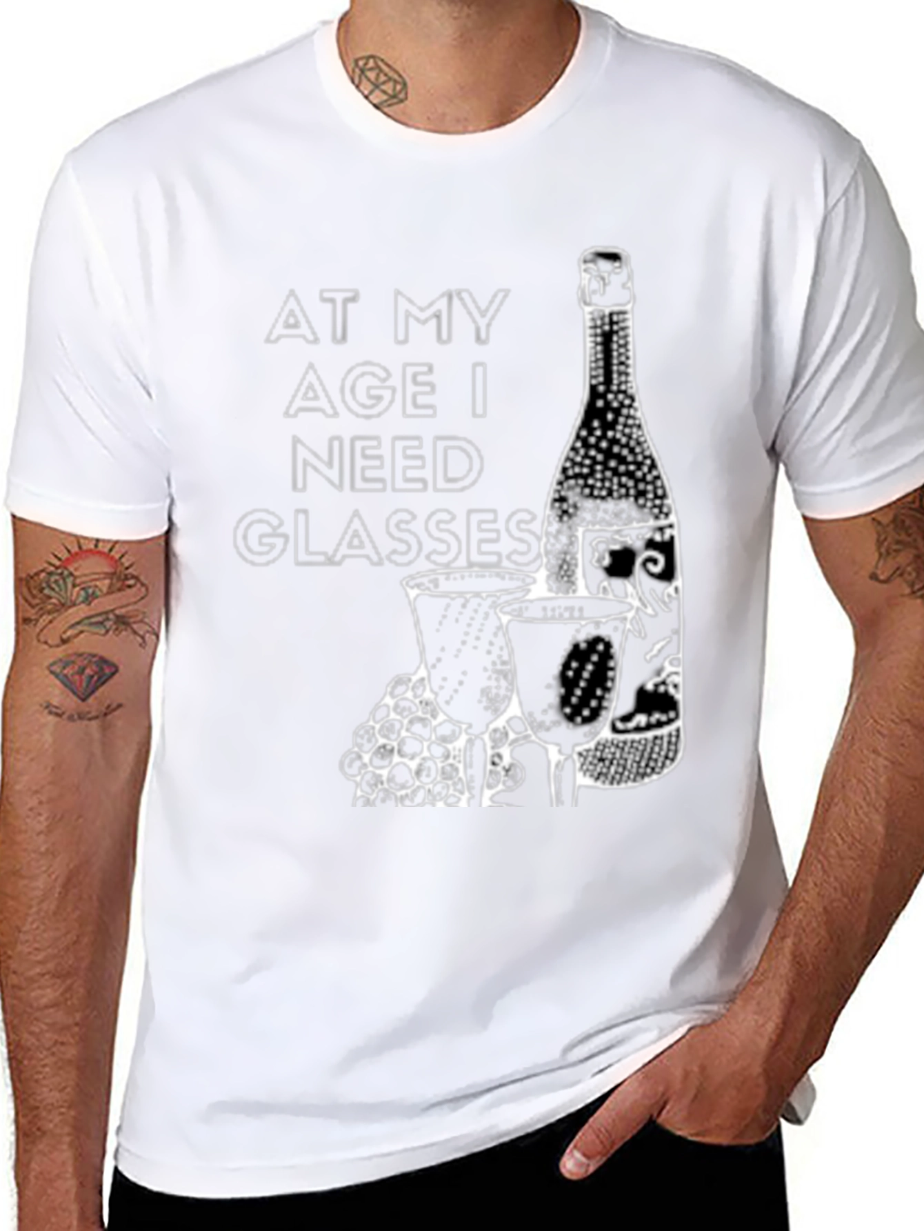 Camiseta Negra: A Mi Edad Necesito Copas