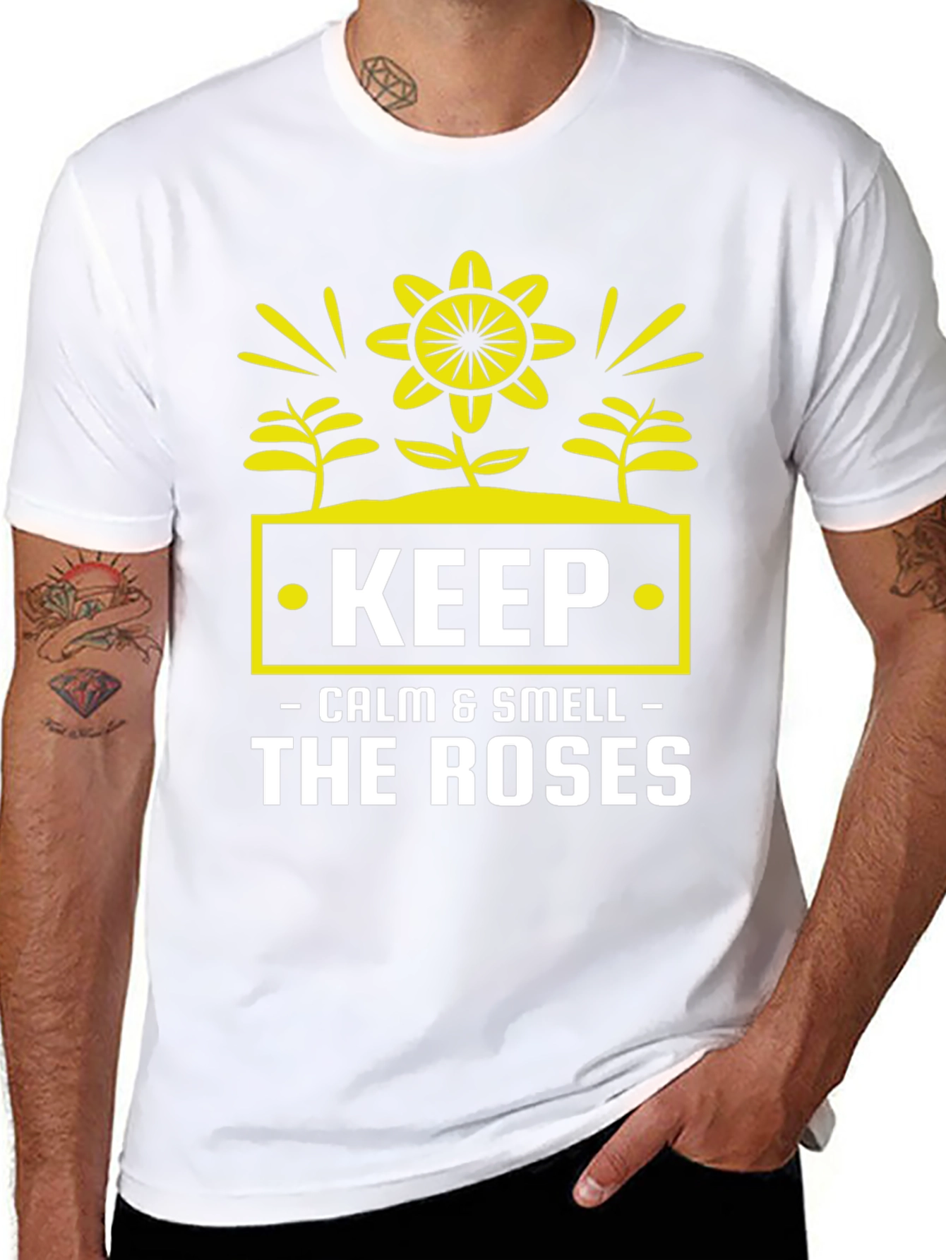 Camiseta Negra: Keep Calm & Smell The Roses
