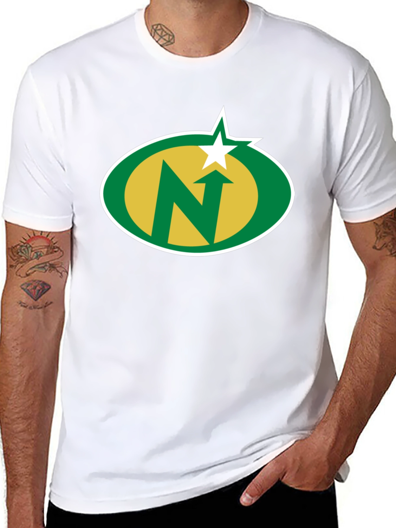 Camiseta Negra con Logo N Estrella