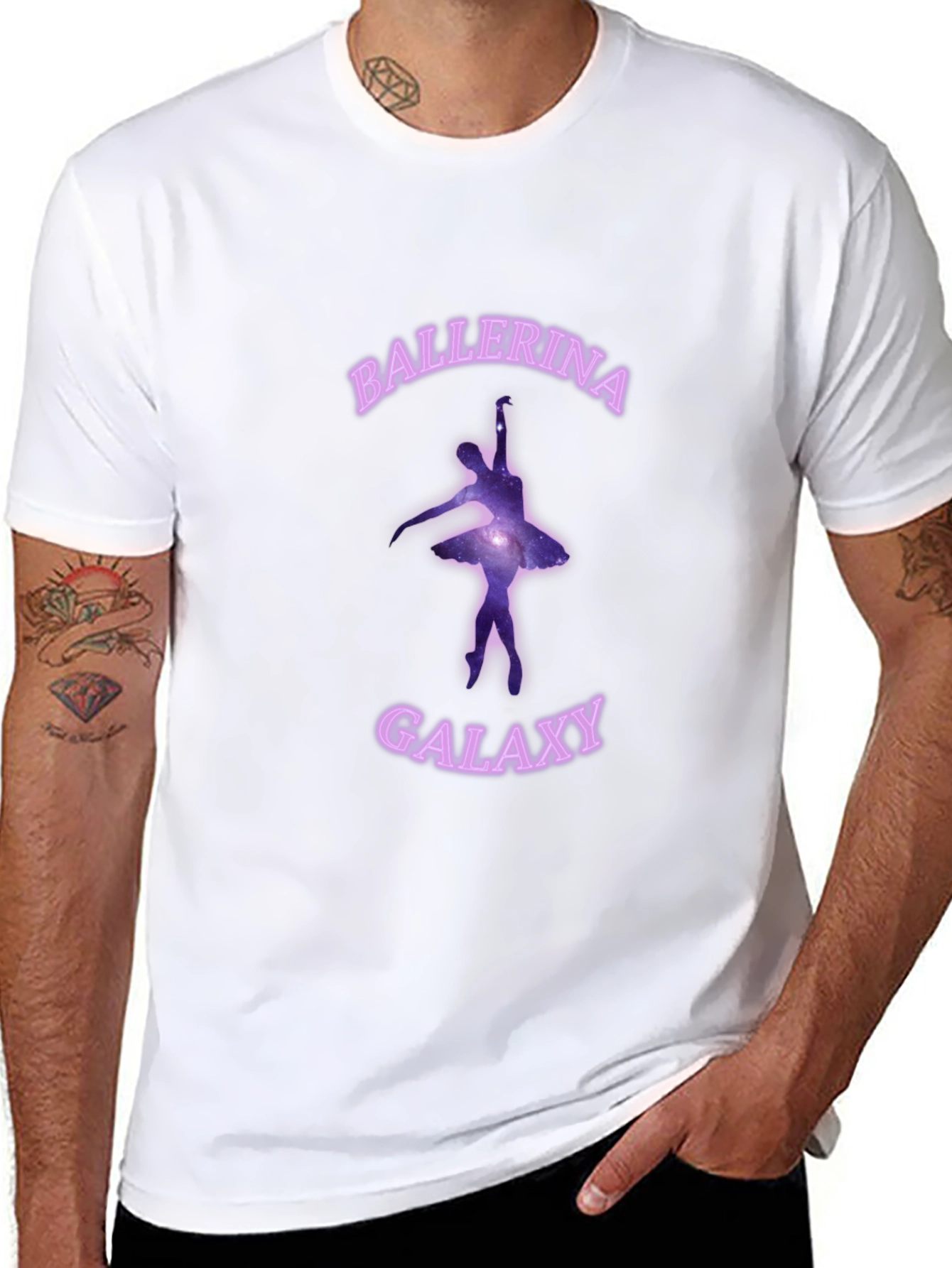 Camiseta Negra con Diseño de Bailarina Galaxy