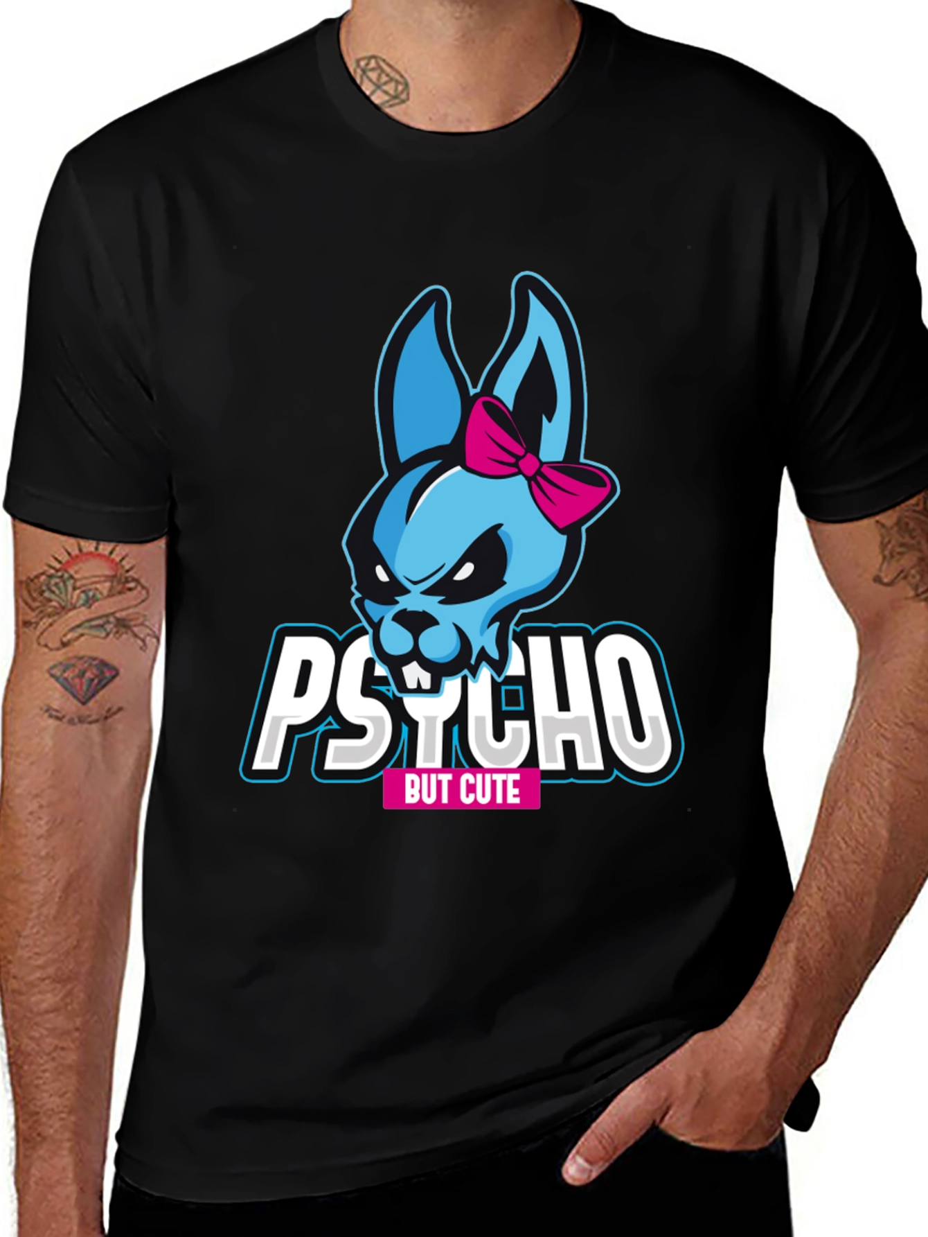 Camiseta Negra Psycho But Cute con Conejo