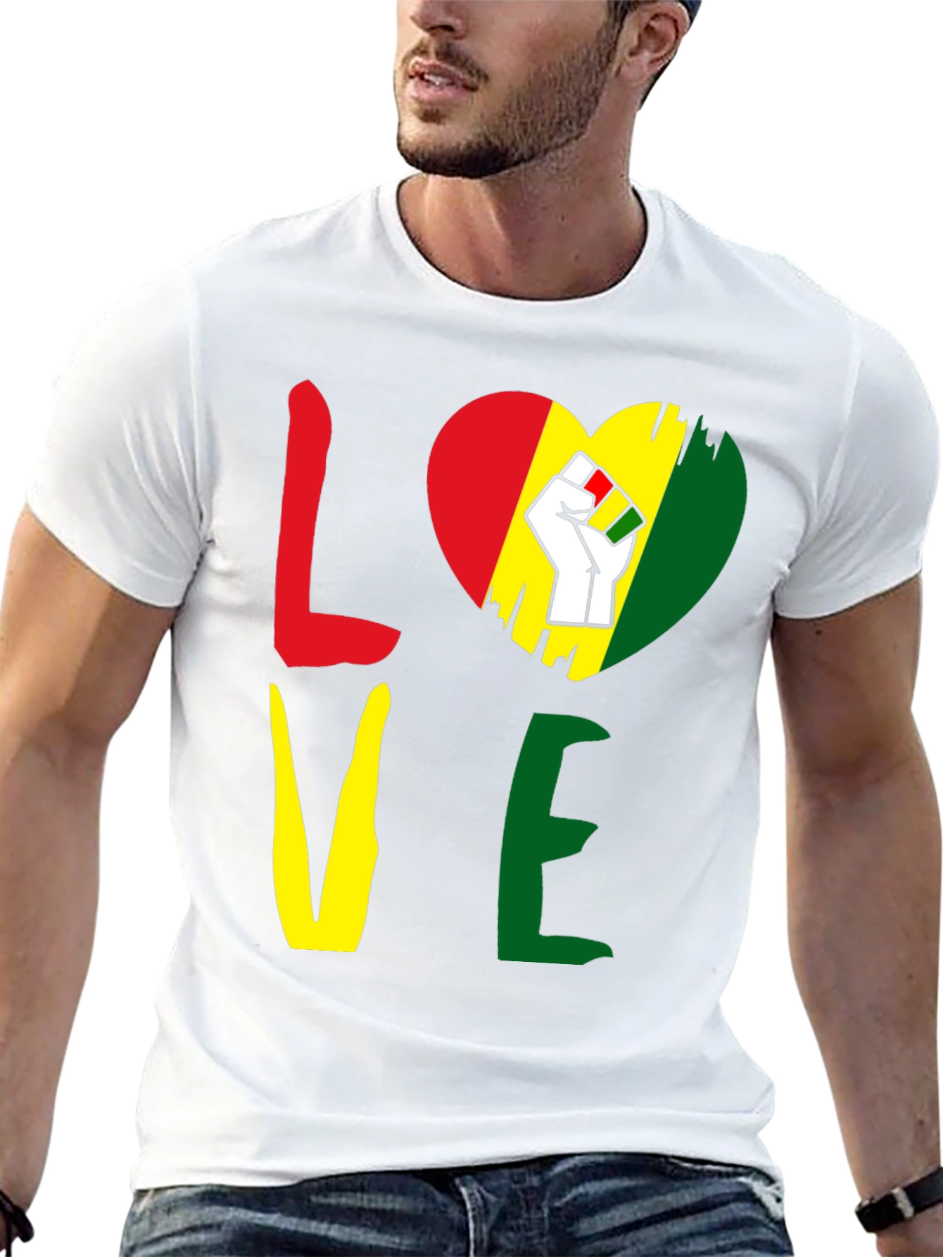 Camiseta Love con puño rebelde - Conciencia y estilo
