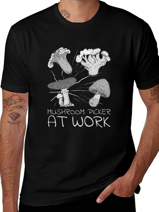 Camiseta Negra Mushroom Picker At Work