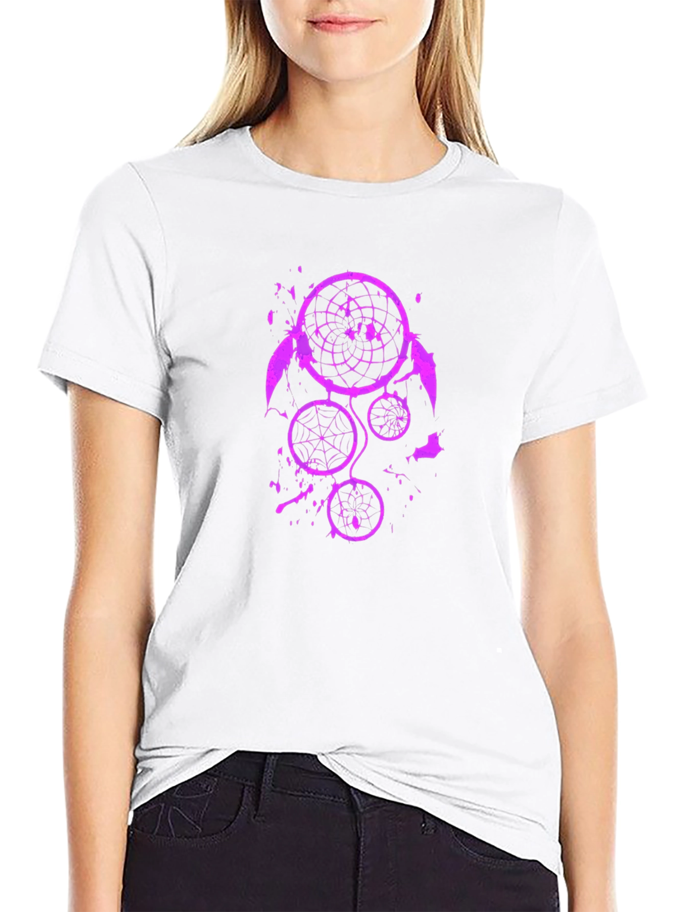 Camiseta Negra con Diseño Atrapasueños Morado
