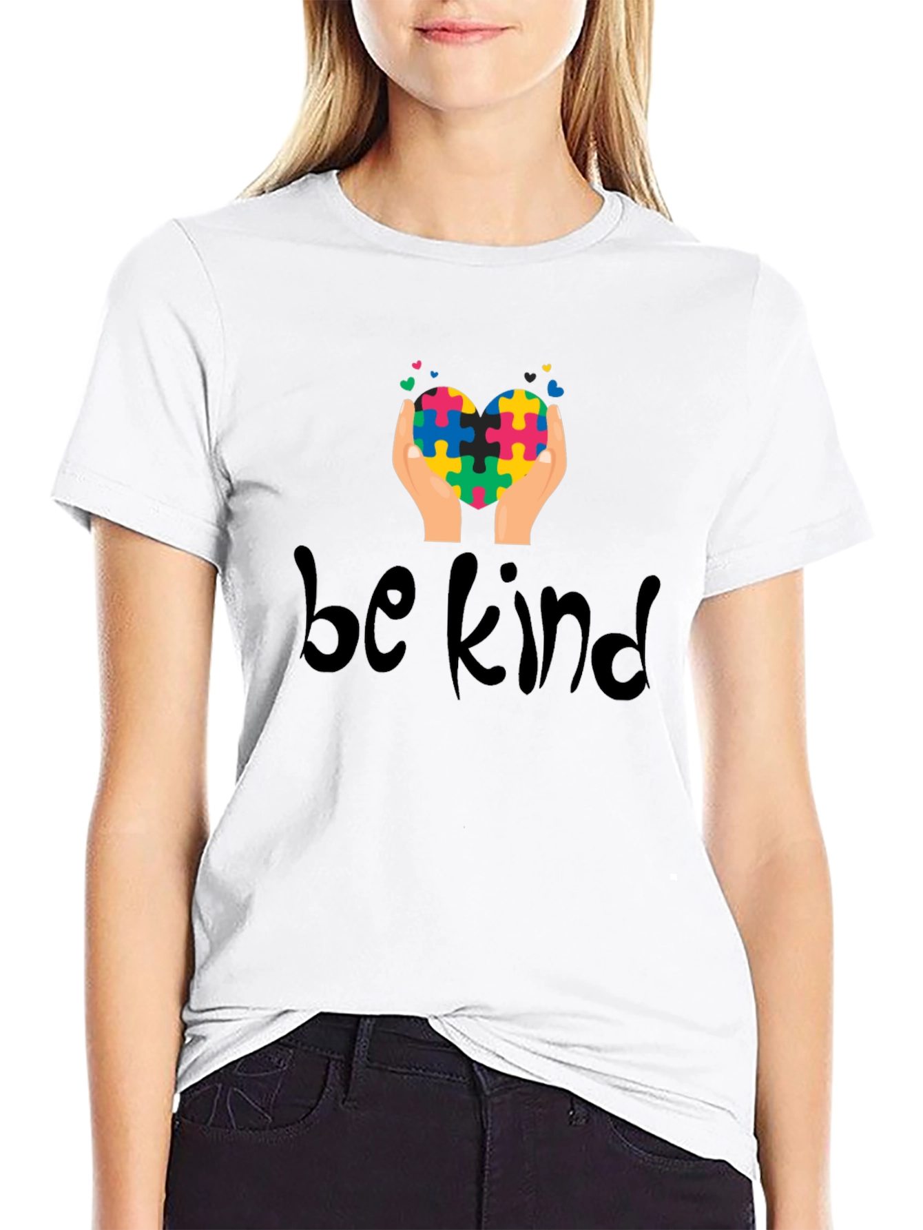Camiseta Negra Be Kind Corazón Puzzle