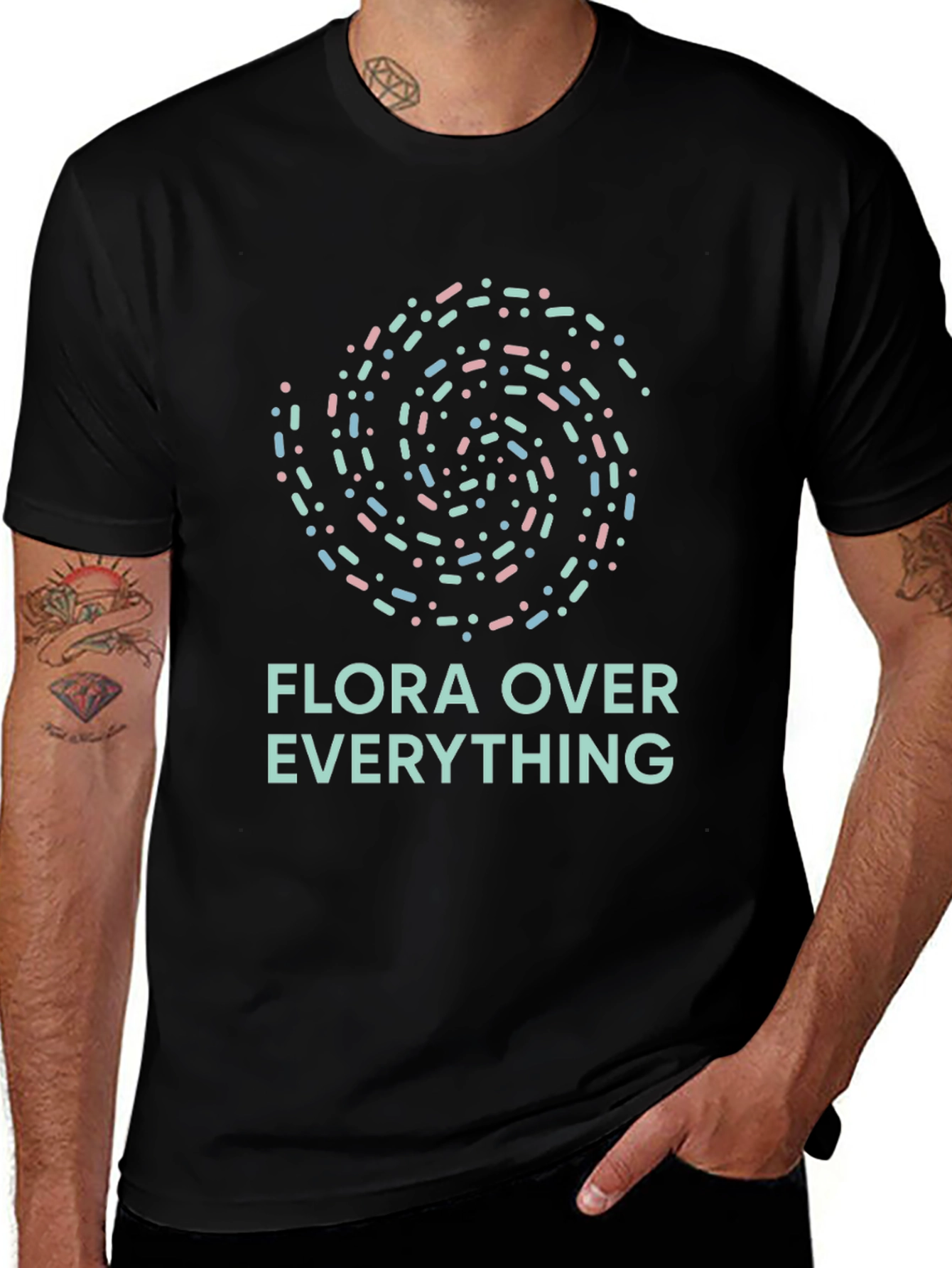 Camiseta Negra Flora Over Everything