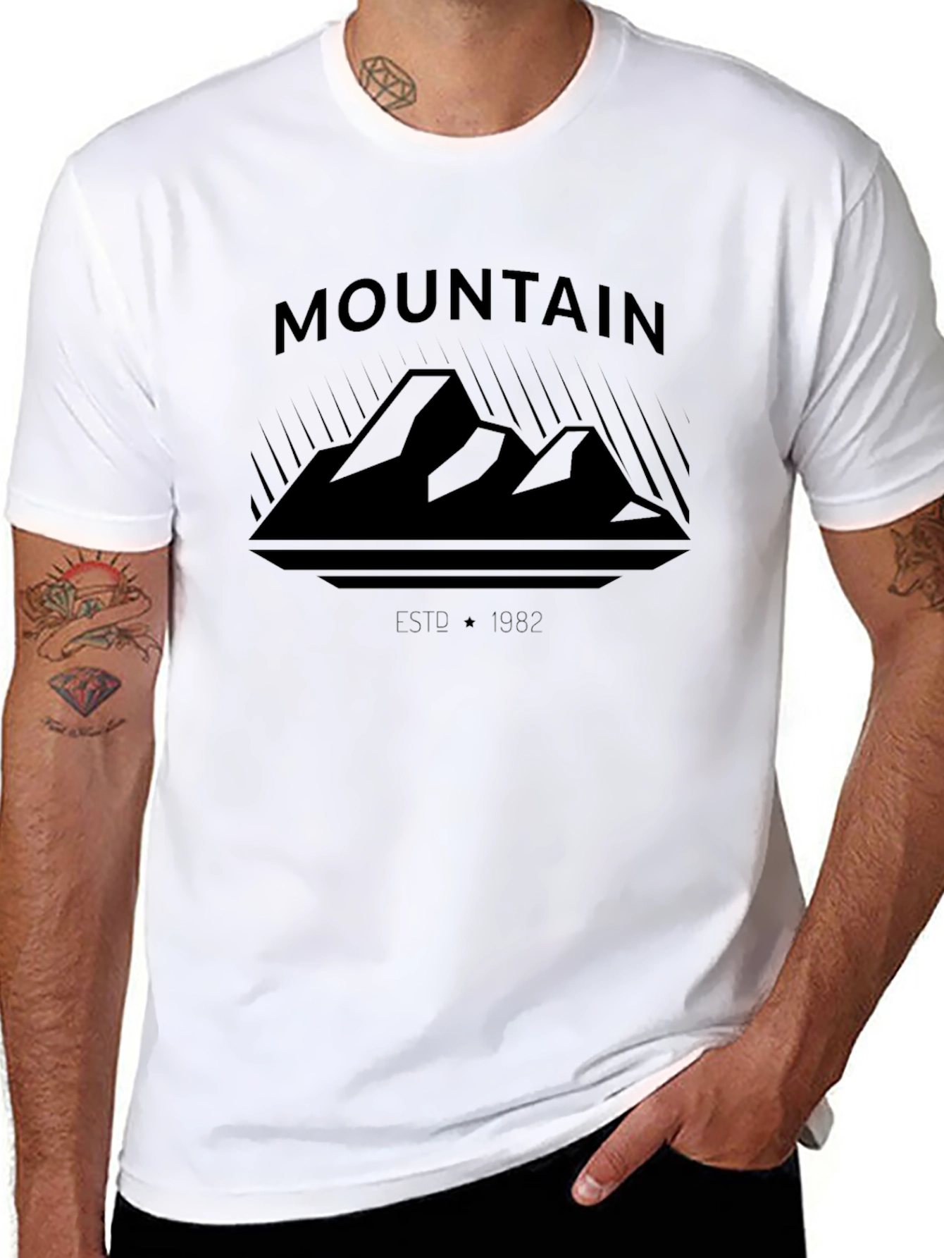 Camiseta Negra Mountain ESTD 1982 para Aventureros