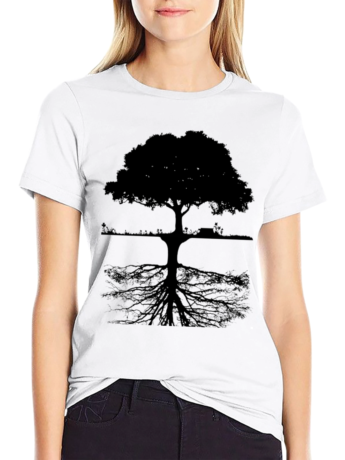 Camiseta Negra con Diseño de Árbol Abstracto