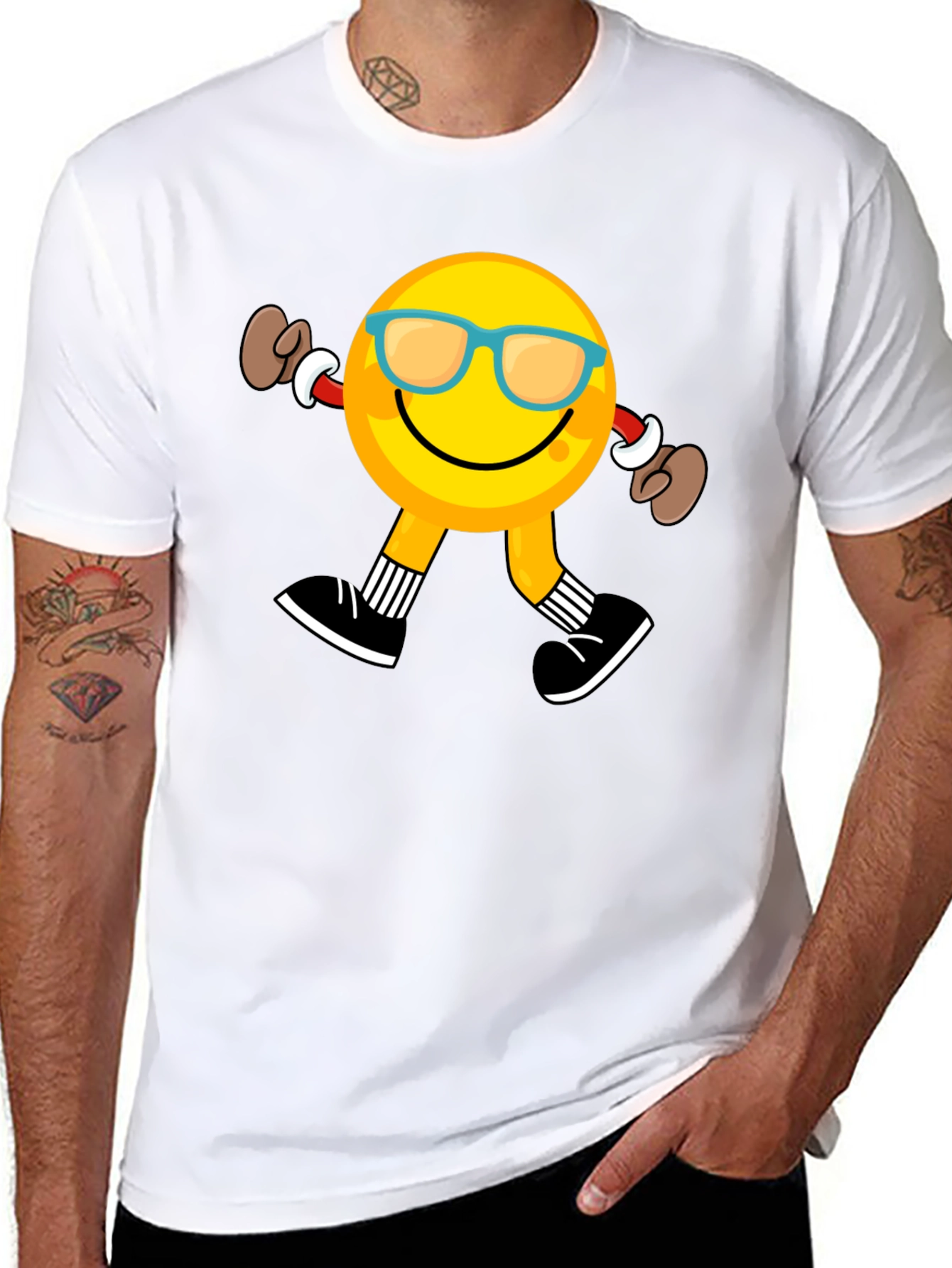 Camiseta Negra con Emoji Caminando