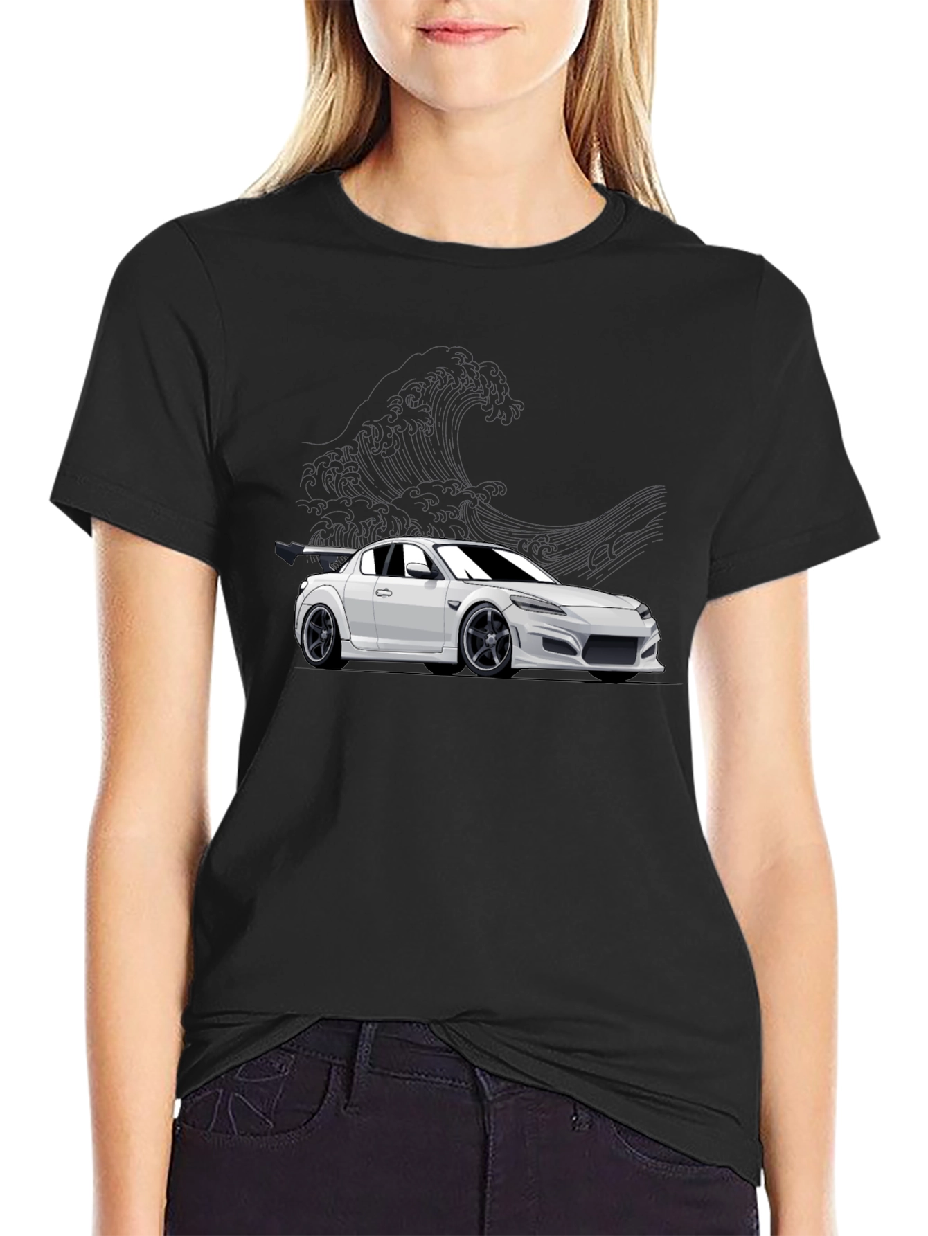 Camiseta Negra con Diseño de Coche Deportivo