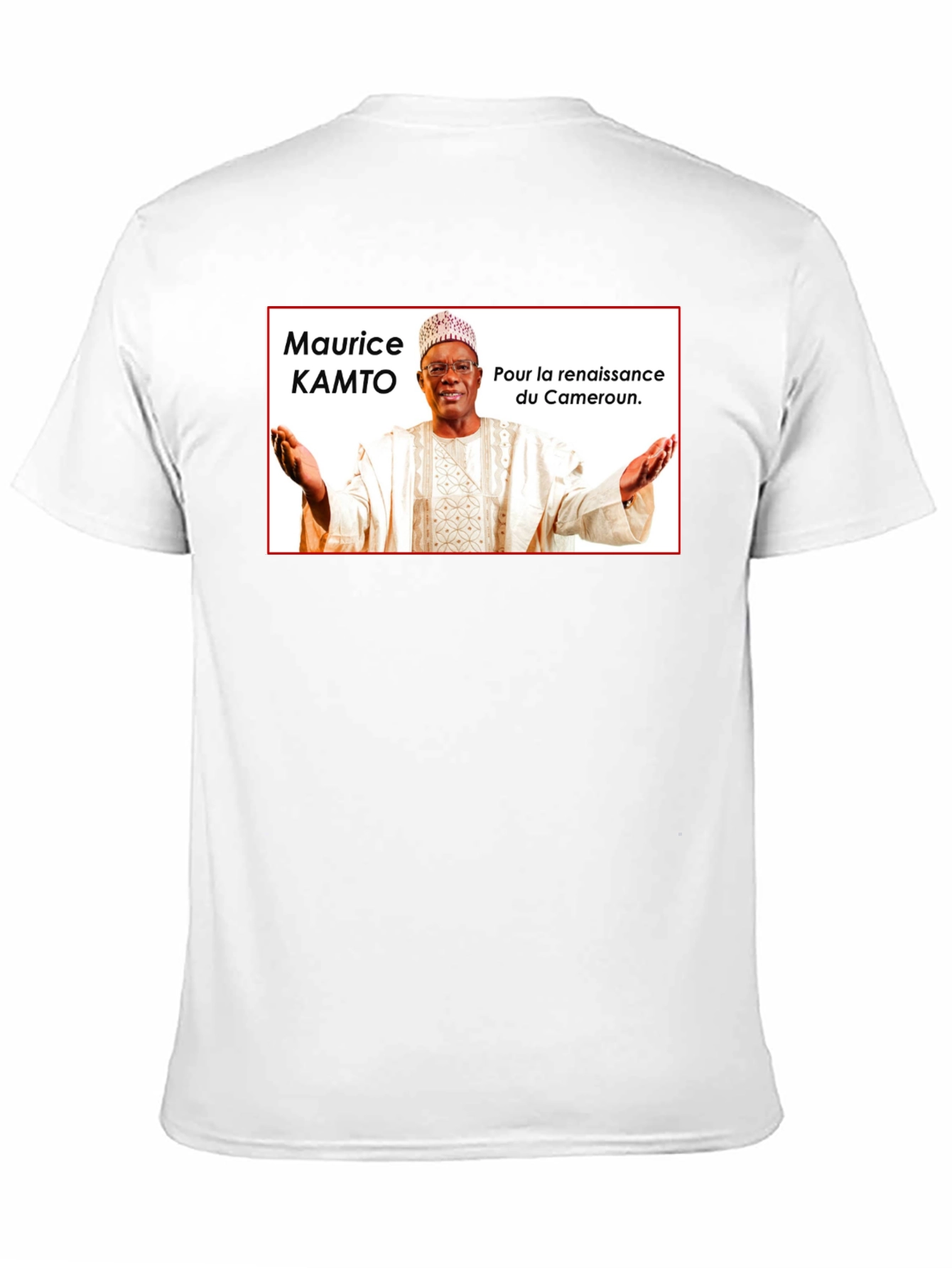 Camiseta Negra con Diseño Político