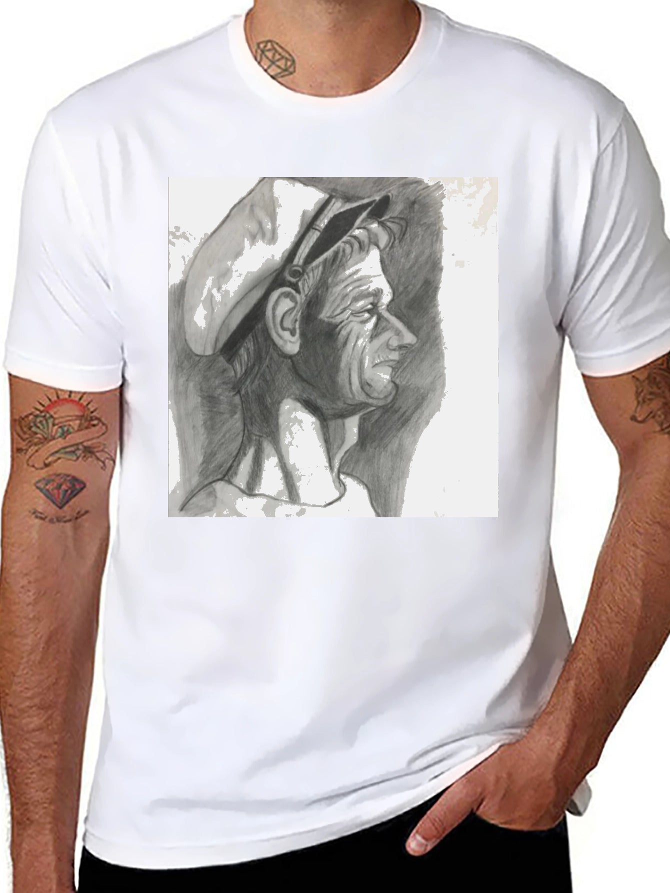 Camiseta Negra con Dibujo a Lápiz de Hombre