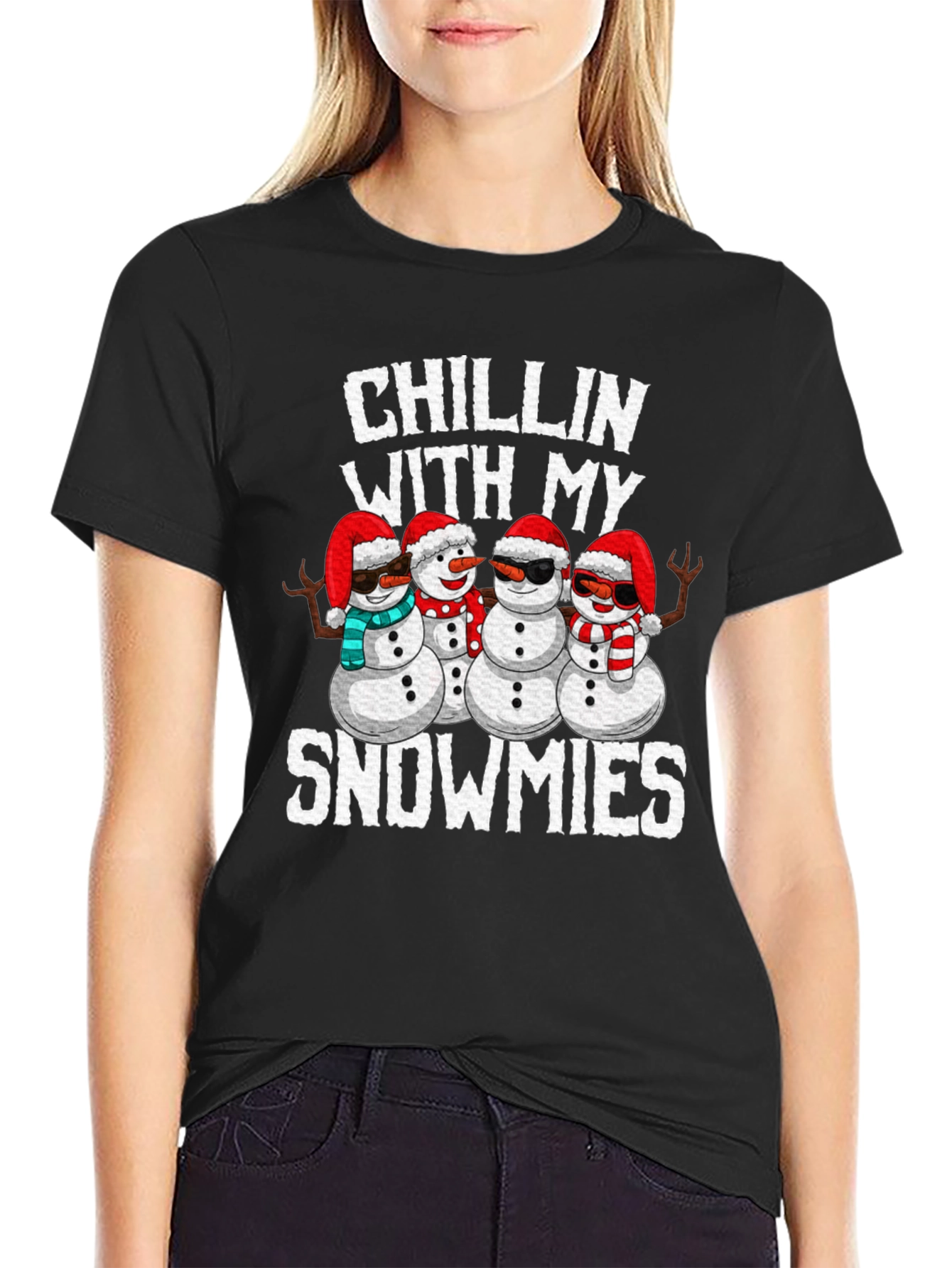 Camiseta Negra con Diseño Navideño Chillin With My Snowmies