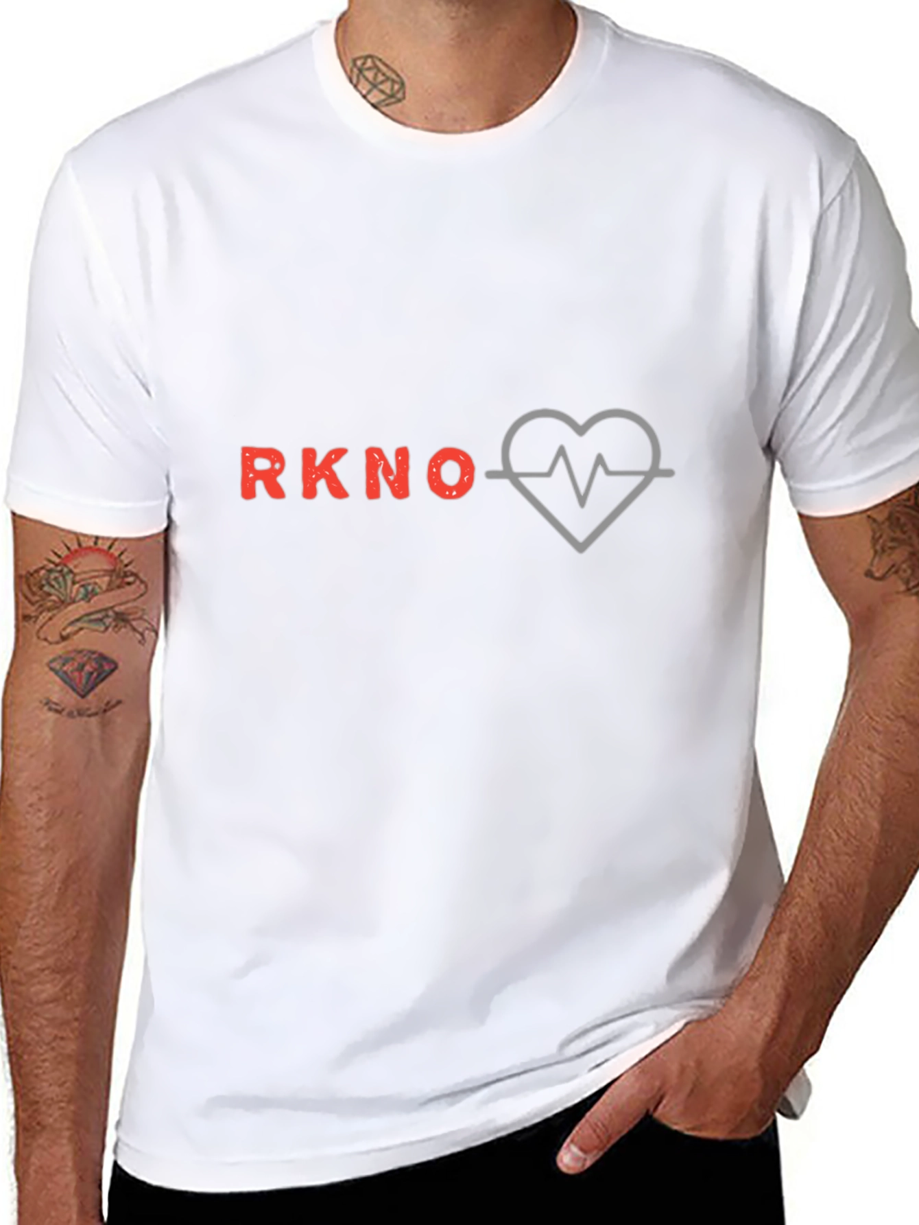 Camiseta Negra Estampada RKNO Corazón