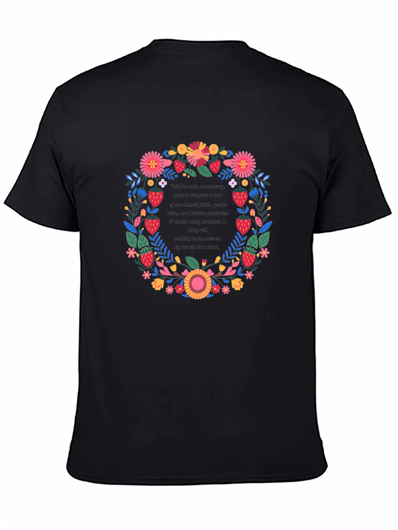 Camiseta Negra con Diseño Floral y de Fresas