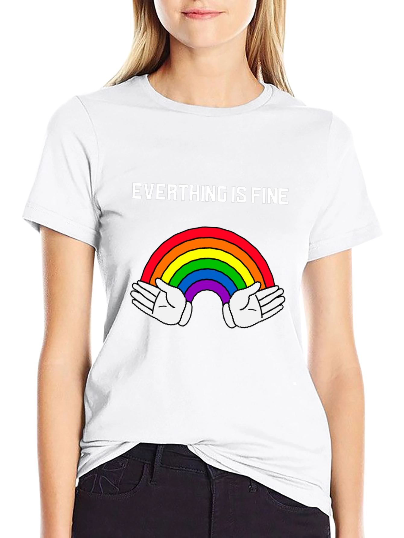 Camiseta Negra: Todo Está Bien - Arcoíris